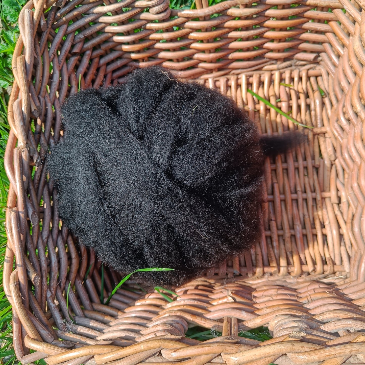 Hebridean Sliver - black wool
